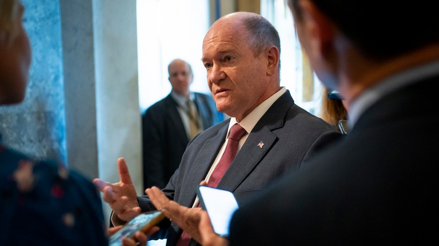 Democratic senators introduce bill to check Trump's tariff authority