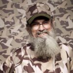 'Duck Dynasty' star 'Uncle Si' Robertson hospitalized after hunting accident