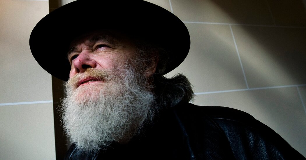 Garth Hudson, Multifaceted Musician With the Band, Dies at 87