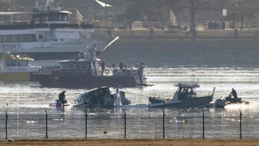Live updates: Trump to hold press briefing on plane crash; Gabbard, Patel, RFK Jr. appear before senators