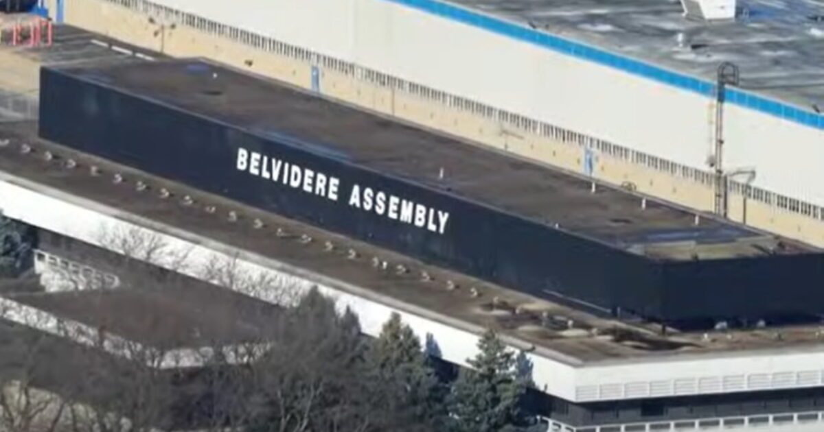 THE TRUMP EFFECT: Automaker Stellantis Announces Reopening of Illinois Plant - Will Build New Trucks in Detroit | The Gateway Pundit