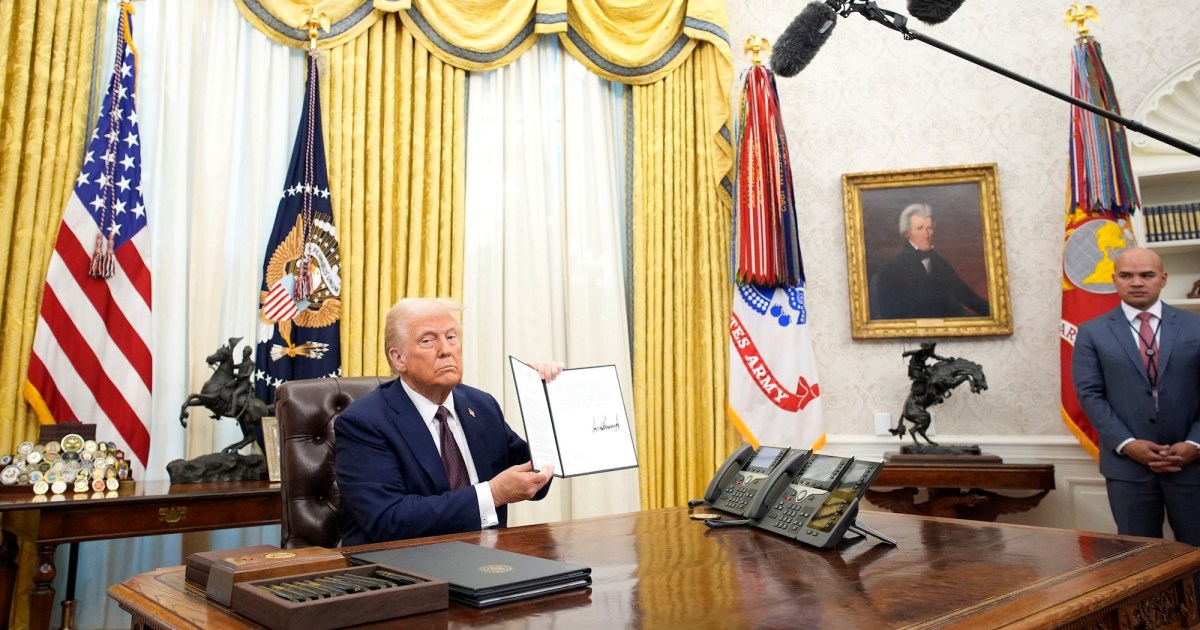 Trump Issues New Order to Stamp Out Trans Youth Healthcare – Mother Jones