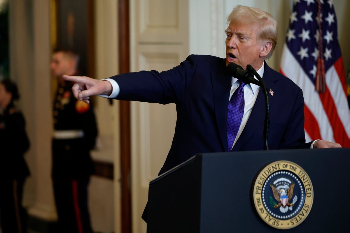 Watch live: Trump speaks after American Airlines plane and military helicopter crash