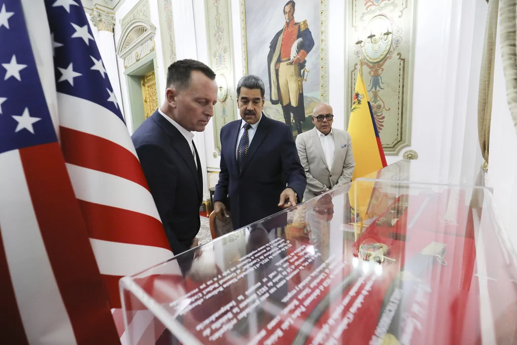 Grenell heads back from Venezuela with six US citizens