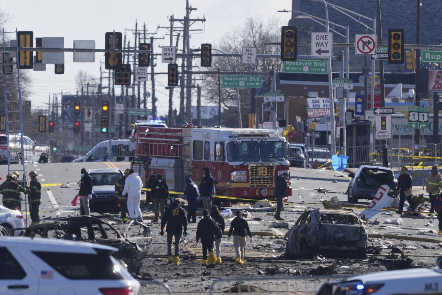 Medical evacuation plane crashes after takeoff in Philadelphia