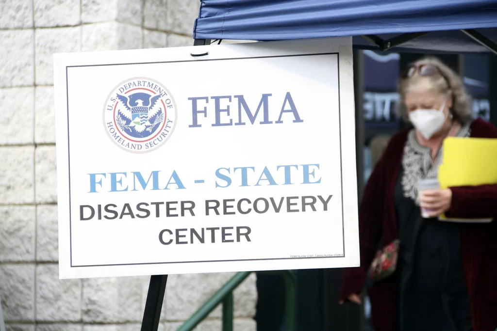Mend, don’t end, FEMA - Washington Examiner