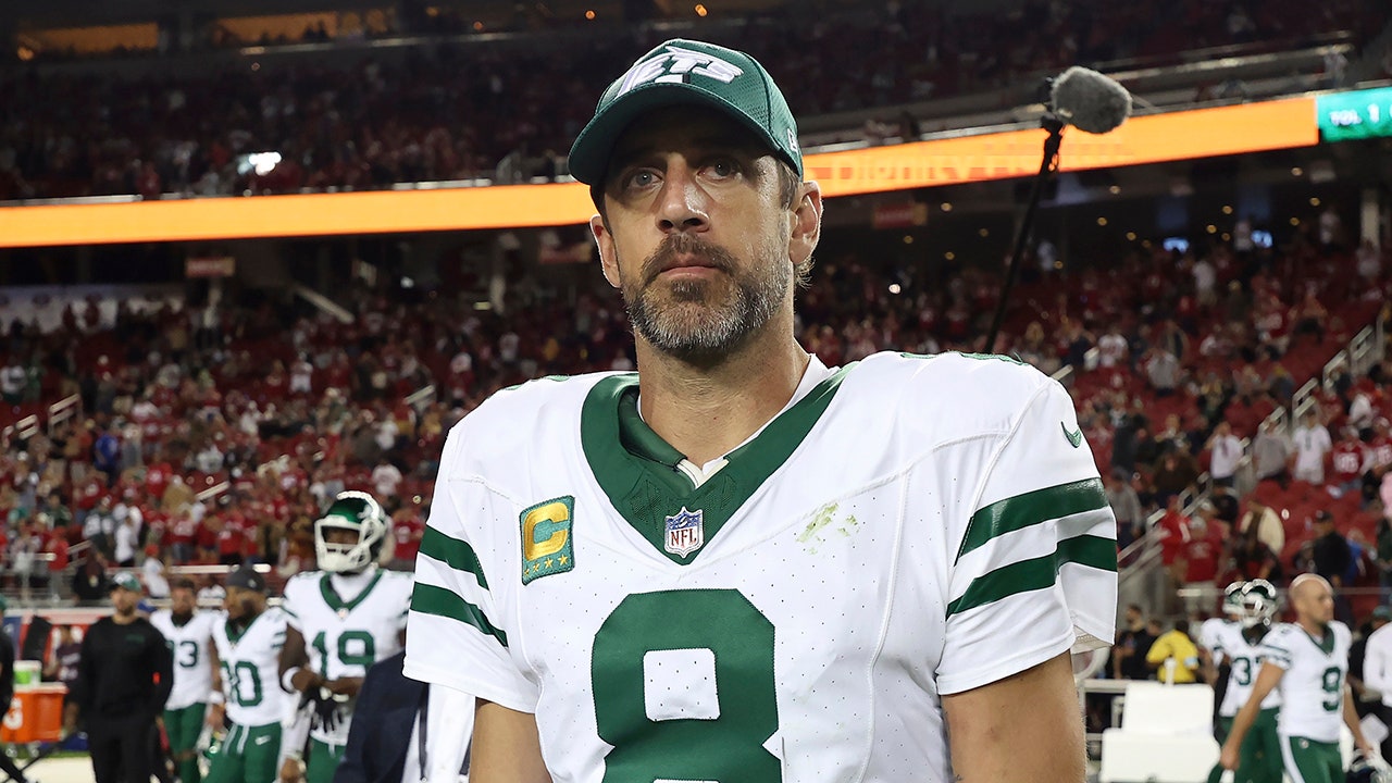 New York Jets: Some players disapproved of Aaron Rodgers divorce