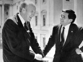 Alan K. Simpson, a Folksy Republican Force in the Senate, Dies at 93