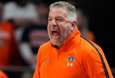 Edan Alexander: Bruce Pearl calls for hostage's release
