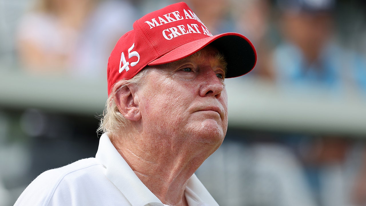 Golf news: Trump wins golf tournament day after ordering strikes in Yemen