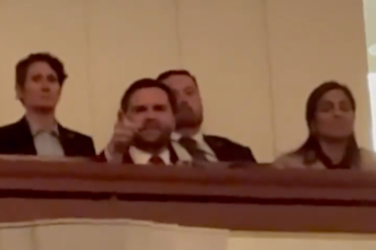 JD Vance humiliated by boos at Kennedy Center after showing up 25 mins late for concert