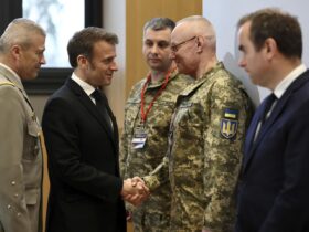 Macron says French-British blueprint doesn't foresee deploying a 'mass' of soldiers in Ukraine