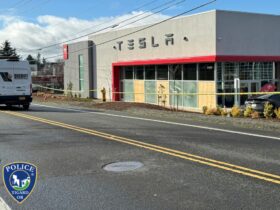 More shots fired at Oregon Tesla dealership in ongoing vandalism since Musk began advising Trump