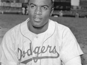 Pentagon deletes, restores Jackie Robinson web page