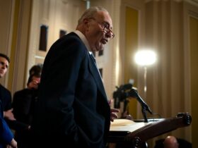 Senate Democrats appear ready to back down in government shutdown fight