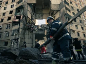 KHARKIV, UKRAINE - SEPTEMBER 24: Firefighters clear rubble for hours in search of missing people following an air strike, on September 24, 2024 in Kharkiv, Ukraine. Several projectiles struck multiple residential buildings in Kharkiv this afternoon. (Photo by Nikoletta Stoyanova/Getty Images)