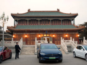 Trump’s Tesla Display at the White House Revives Memories of Musk in Beijing