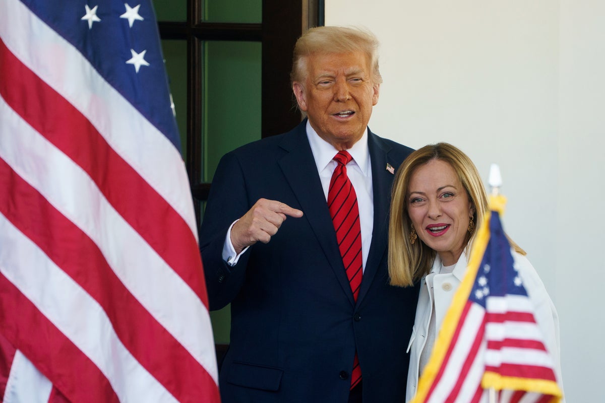 Donald Trump warns ‘substantial’ tariffs will remain on imports as Reeves prepares for US talks