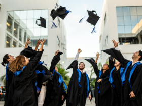 11 useful and practical gifts for the college graduate