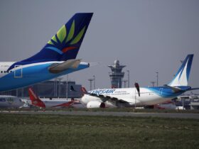 Flights reduced by 40% at Paris-Orly airport after traffic control systems break down
