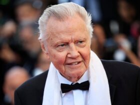 Jon Voight says Hollywood really needs help as he works with Trump