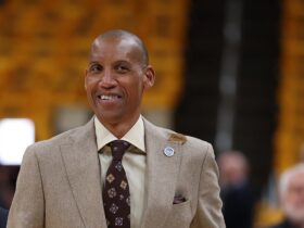 Pacers legend Reggie Miller sides with Mellencamp in beef over McAfee's speech