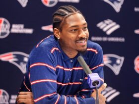 Patriots coach addresses viral video of Stefon Diggs with unidentified substance