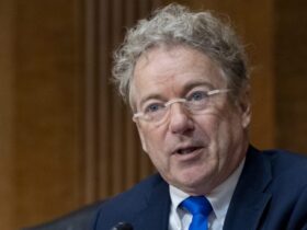 Paul: Qatar jet not good idea, could cloud US ability 'to judge their human rights record'