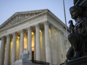 Supreme Court allows Trump administration to end humanitarian status for some migrants : NPR