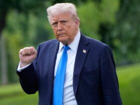 Trump signs executive order blocking PBS and NPR funding