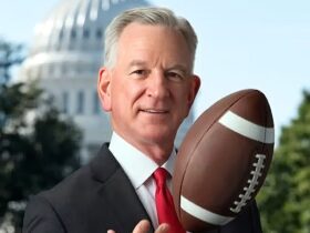Tuberville says Trump 'inherited an 0-12 football team' from Biden
