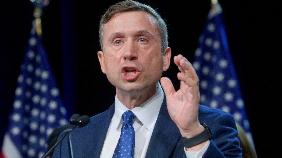 Why Democrats need to lose their main character energy