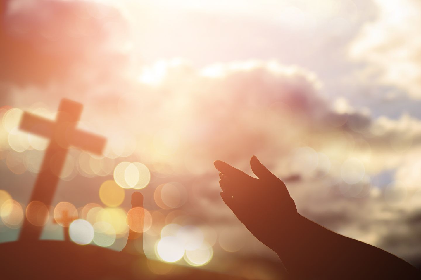 Americans think religion is making a big comeback: Gallup poll