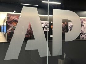Appeals court lets Trump block AP from some White House spaces for now