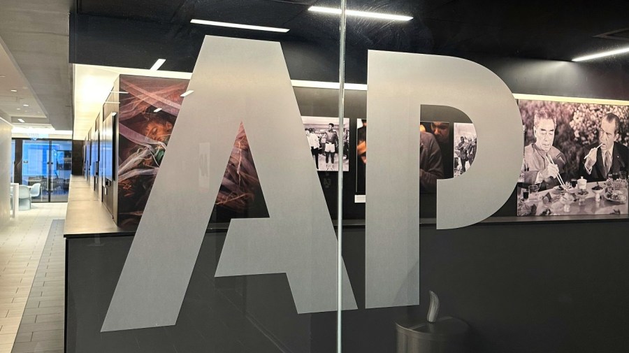 Appeals court lets Trump block AP from some White House spaces for now