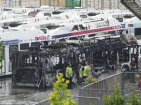 At least 40 buses burn at Philadelphia depot