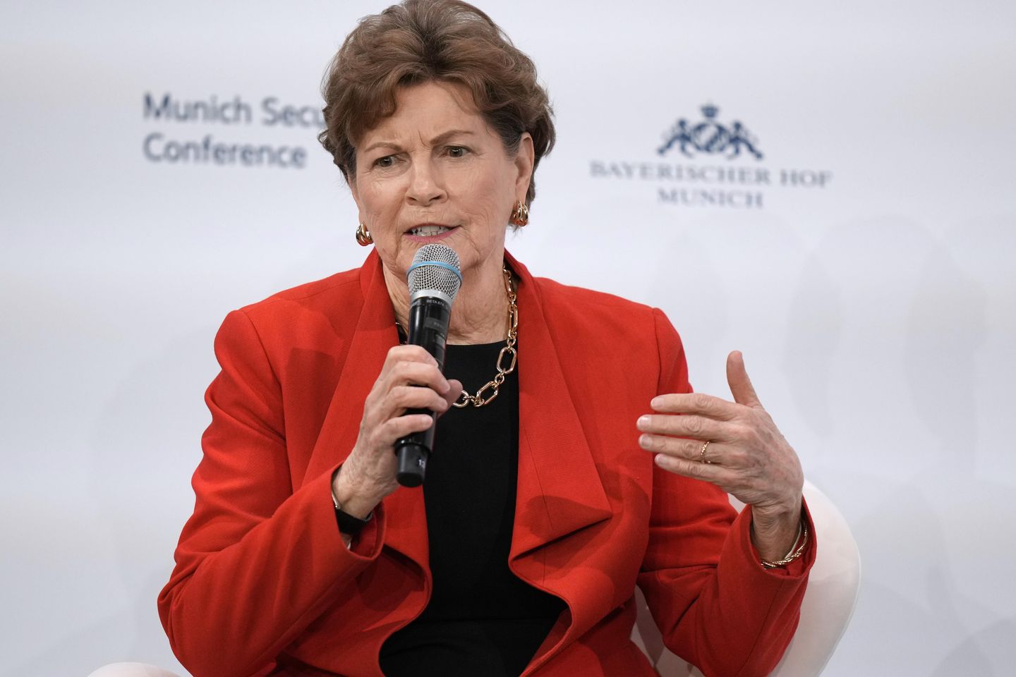 DHS accuses Democratic senator of 'corruption' for helping husband get off TSA watchlist