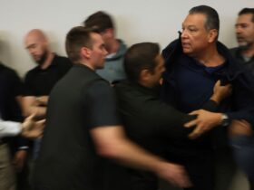 Democrats outraged after federal agents handcuff Sen Padilla at Noem press event
