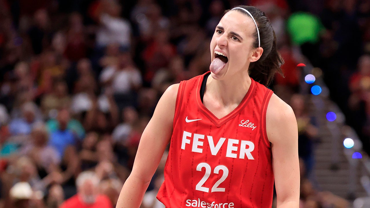 Fever's Caitlin Clark celebrates Pacers' thrilling comeback victory over Thunder