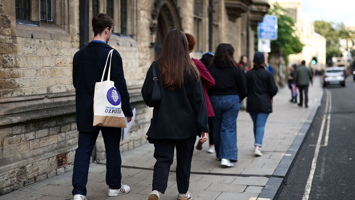 Foreign students look to U.K. instead of U.S. because of Trump visa threats : NPR