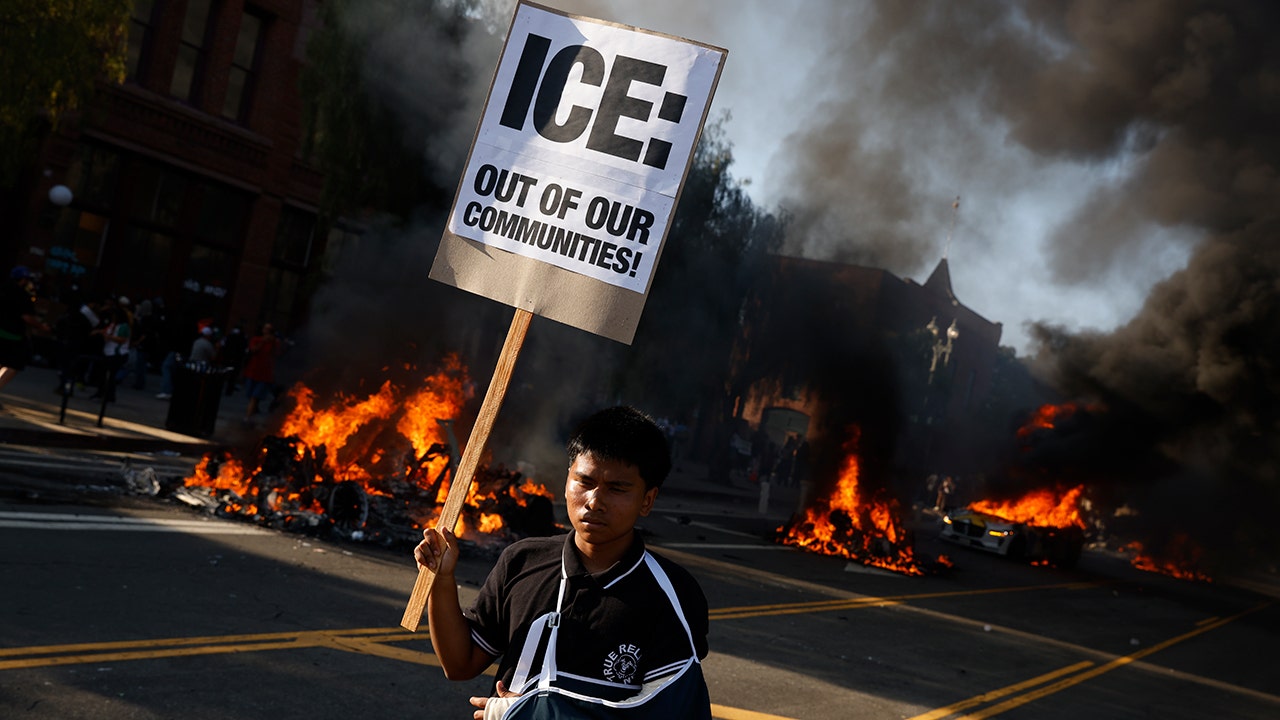 GOP congressman 'remains concerned' over ICE operations in blue state
