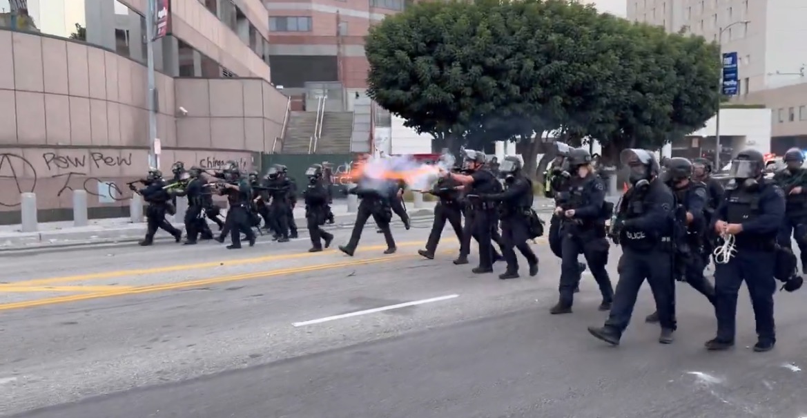 Officers Deploy Tear Gas and Storm Protestors at Federal Detention Facility in Downtown Los Angeles (VIDEO) **DHS Responds** | The Gateway Pundit