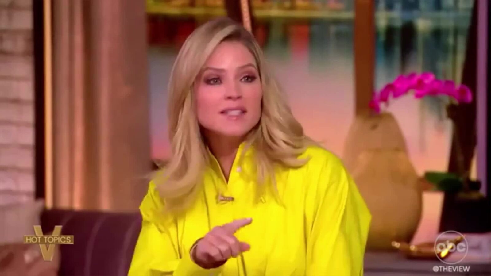 'The View' hosts clash over independent voting following Jean-Pierre news